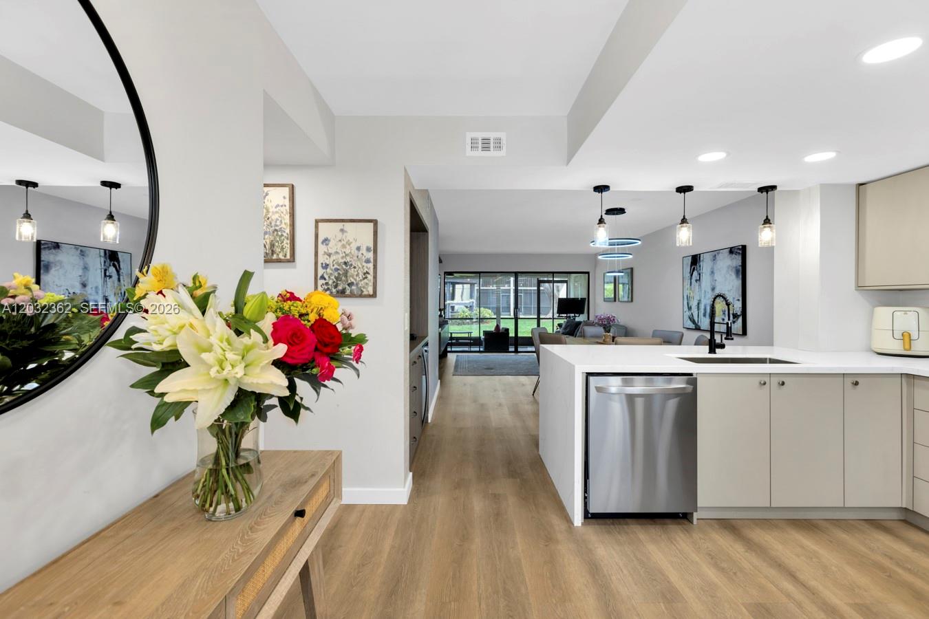 MEADOWRIDGE EAST CONDO - Residential