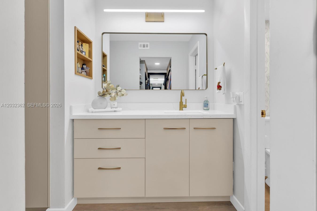 MEADOWRIDGE EAST CONDO - Residential