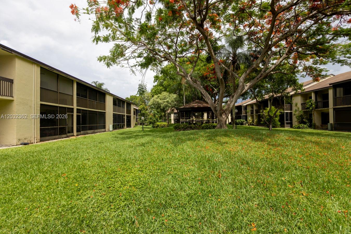 MEADOWRIDGE EAST CONDO - Residential