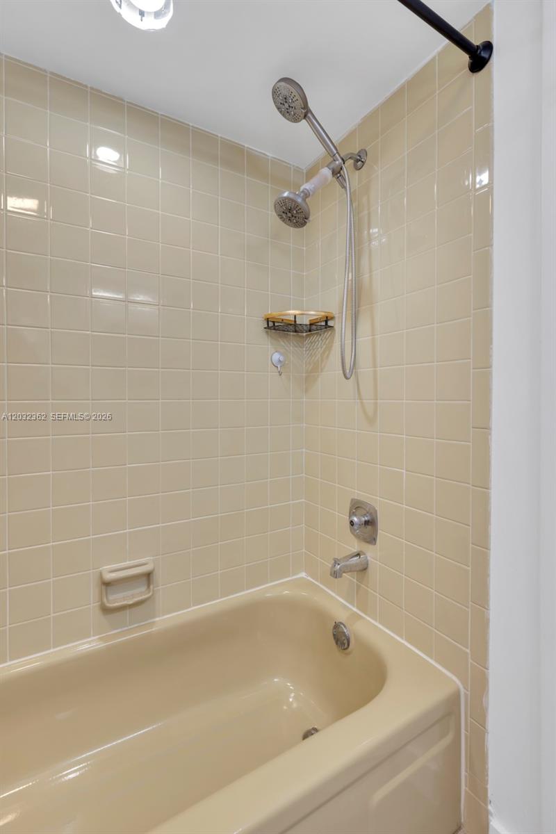 MEADOWRIDGE EAST CONDO - Residential