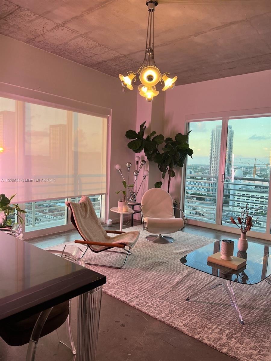 THE LOFT DOWNTOWN II COND - Residential