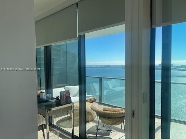 PARAISO BAY CONDO - Residential