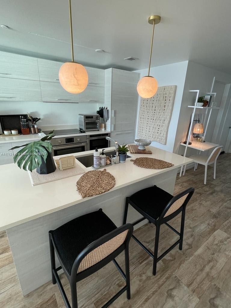 PARAISO BAY CONDO - Residential