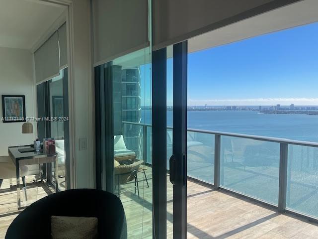 Spectacular 2 bedrooms + Den ,in Paraiso Bay Top of the line furniture unit , Amazing views of the bay .ocean ,port of Miami and much more !! Apartment offers a private foyer, spacious rooms, custom closets, kitchen island and a large balcony.building offers several amenities! Located in edgewater the building offers easy access to midtown,the design district,minutes away from the airport ,beach and downtown

The unit is rented until  January 20 /2026  tenant paid $ 6200 Monthly , need 48 hrs for showings