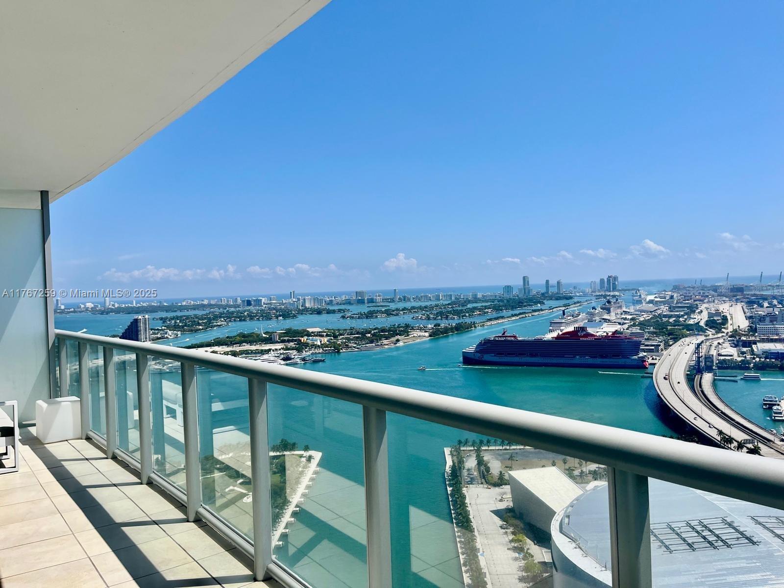 MARINABLUE CONDO - Residential