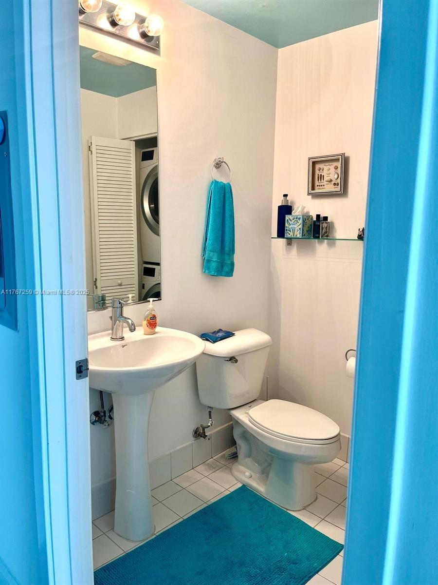 MARINABLUE CONDO - Residential