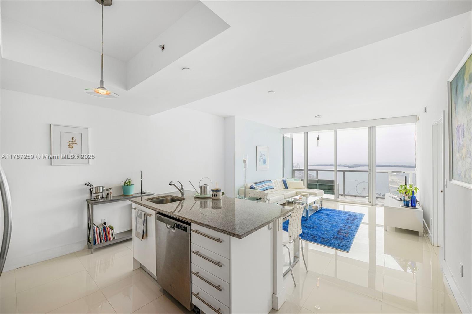 MARINABLUE CONDO - Residential