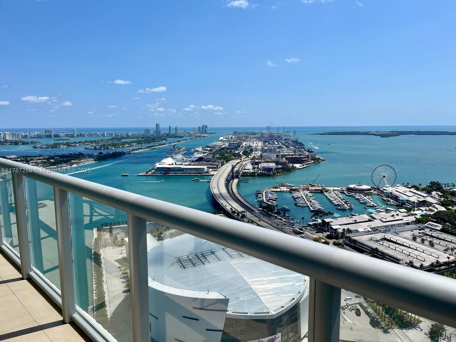 MARINABLUE CONDO - Residential