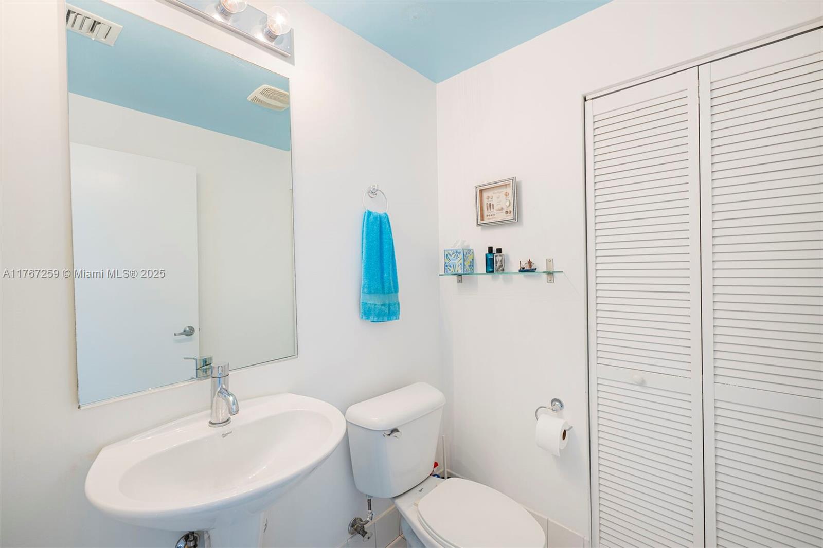 MARINABLUE CONDO - Residential
