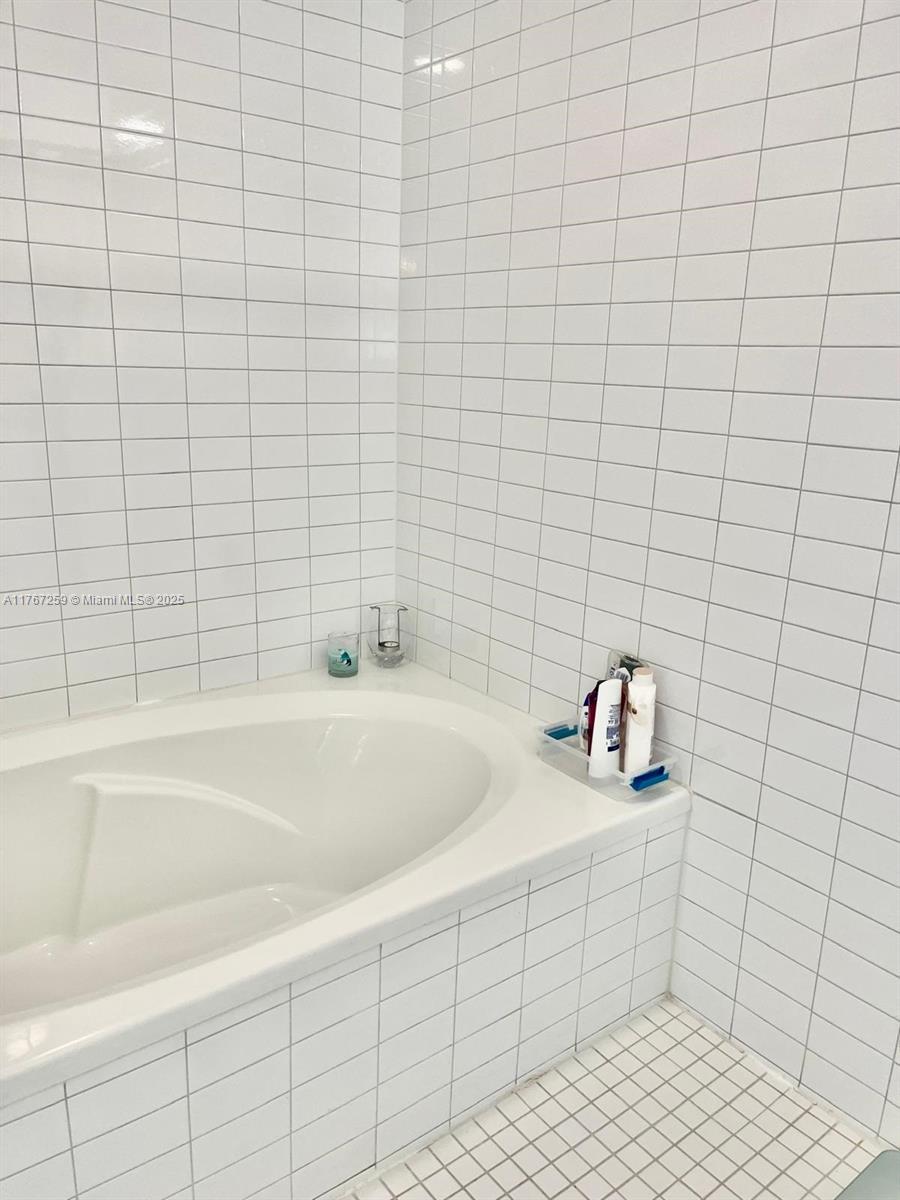 MARINABLUE CONDO - Residential