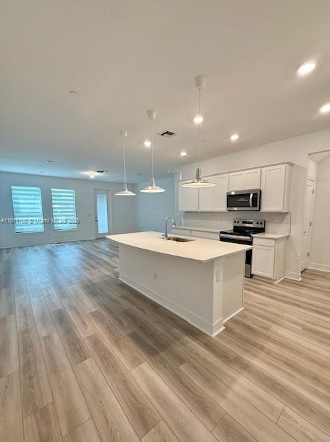 AMERICAN EXPRESS TRACT - Residential Lease