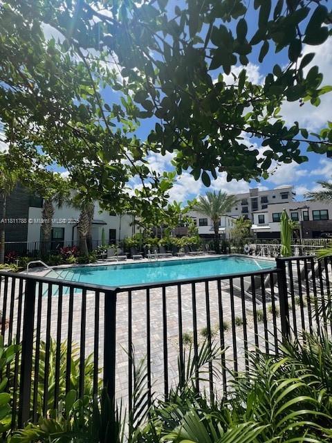 AMERICAN EXPRESS TRACT - Residential Lease