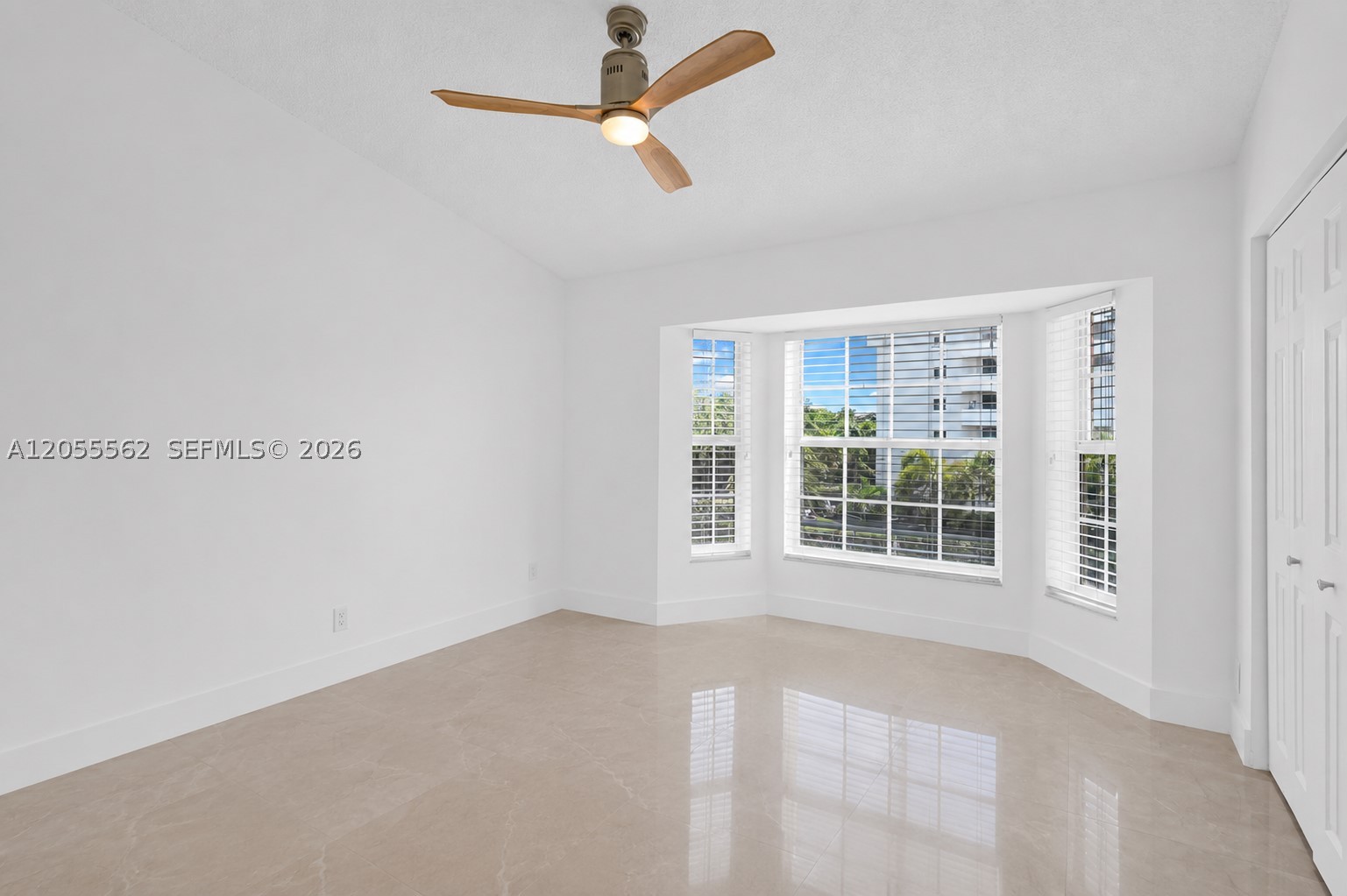HOLLYWOOD CENTRAL BEACH - Residential
