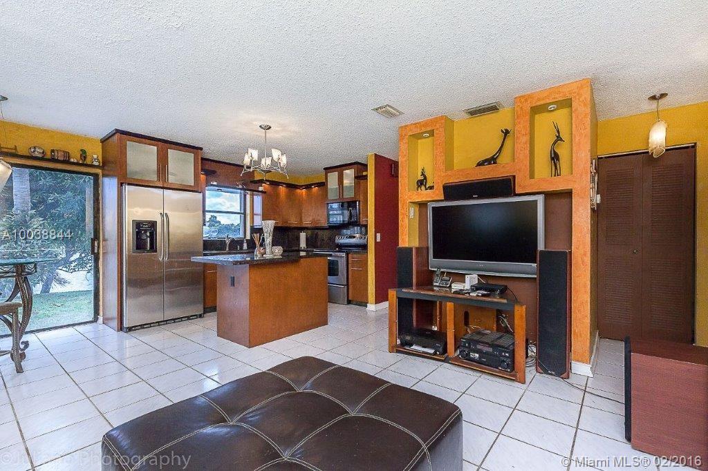 The Landings 140-22 B - Residential