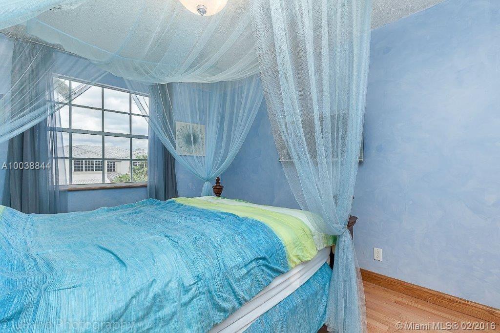 The Landings 140-22 B - Residential