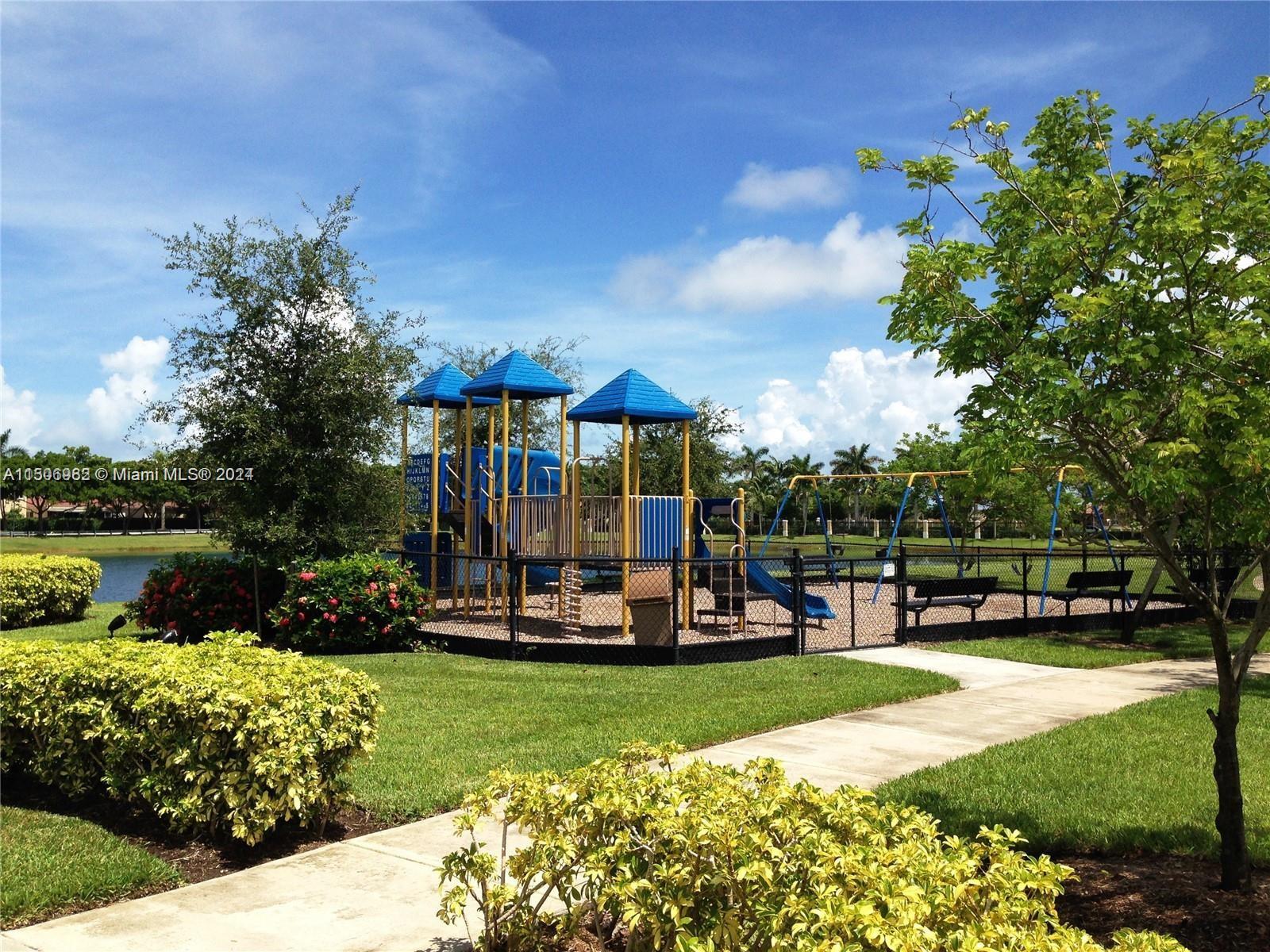 LAKES BY THE BAY EVE REPL - Residential
