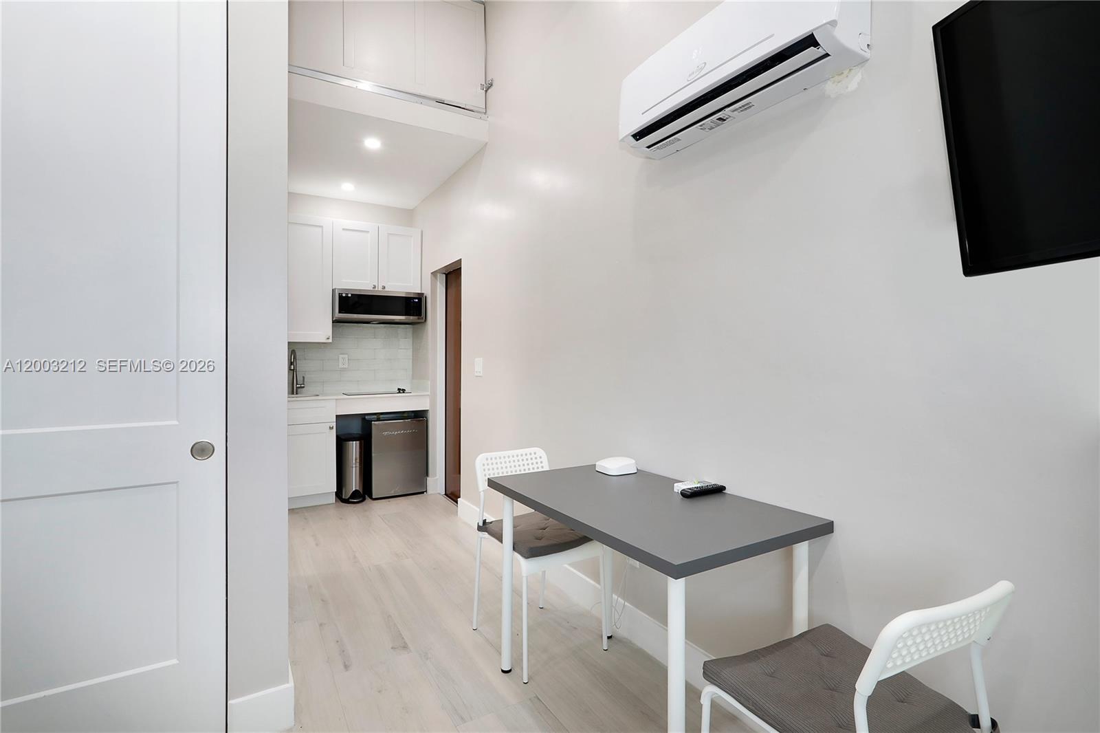 SOUTH VEDADO - Residential Lease