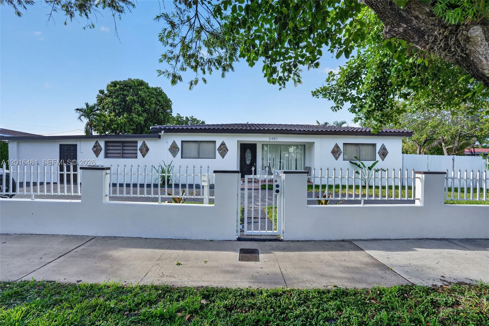 CARLILE TERRACE - Residential