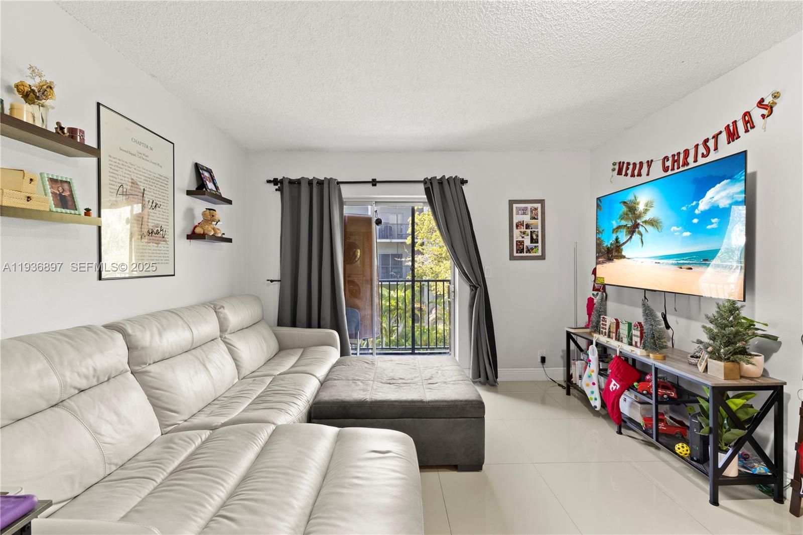 VILLAGE SQUARE CONDO - Residential