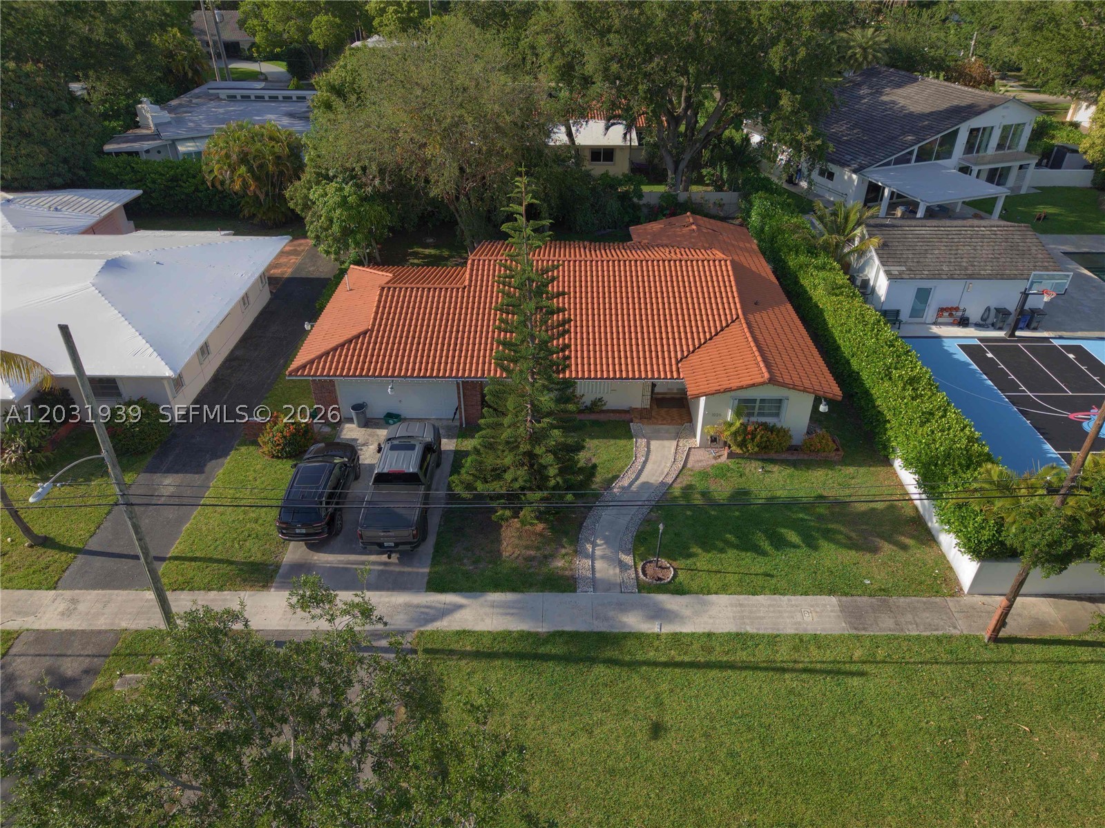 BELVIDERE PARK - Land