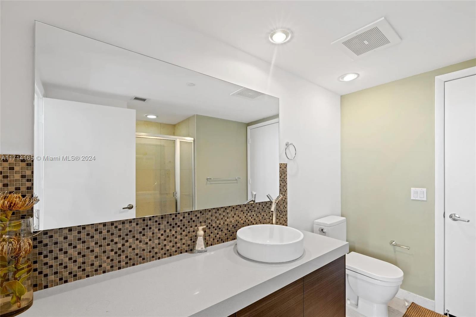 ICON BRICKELL NO TWO - Residential