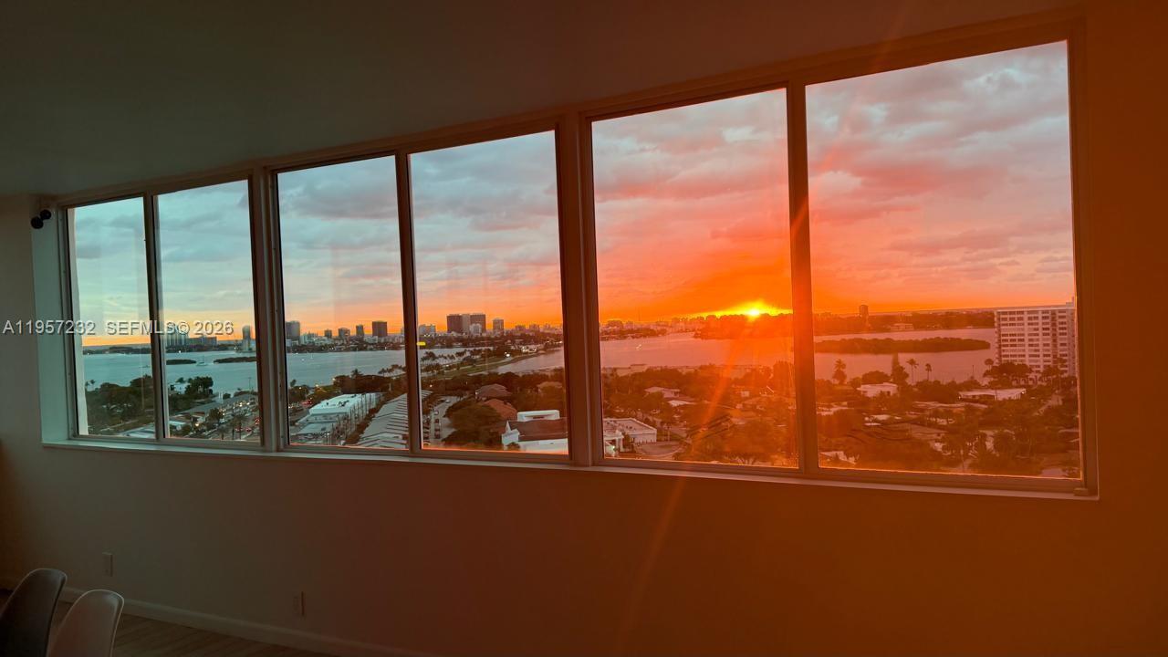 BAYVIEW TOWERS CONDO SOUT - Residential