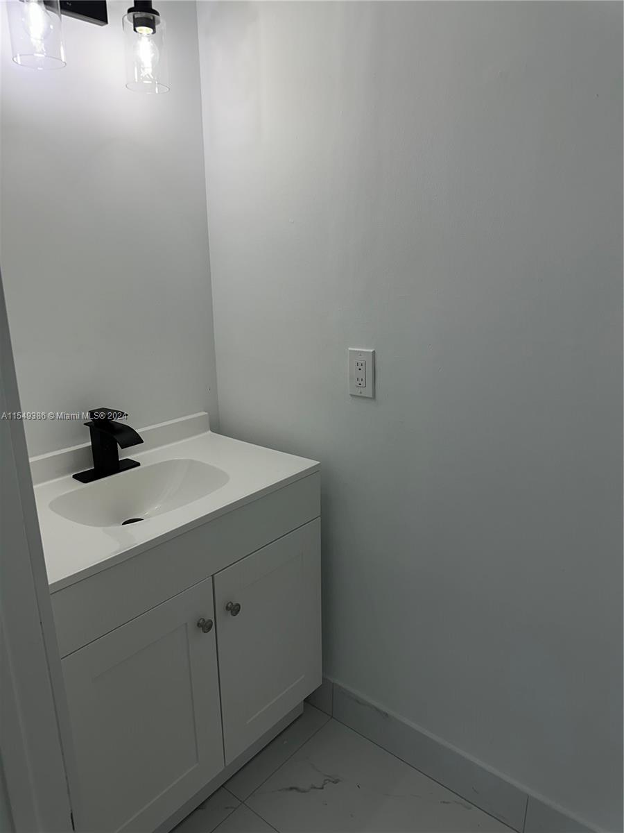 PANACHE SEC 3 - Residential