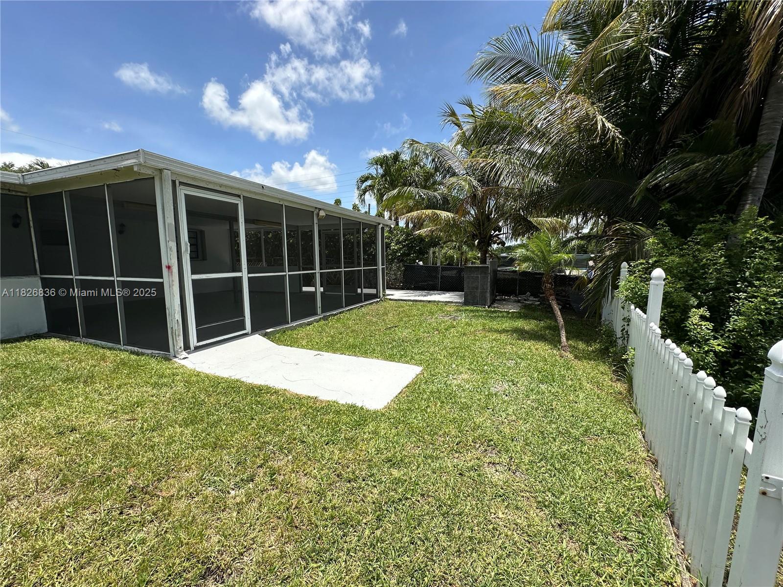 PLAYLAND ISLES - Residential Lease
