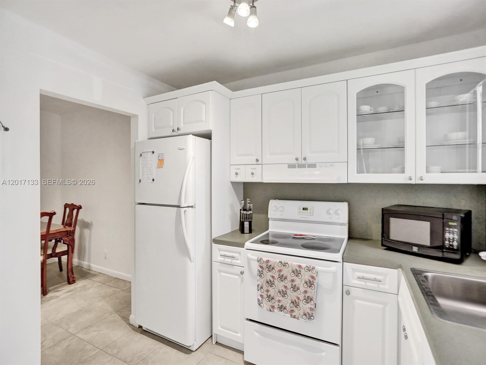 UNIVERSITY MANORS CONDO N - Residential
