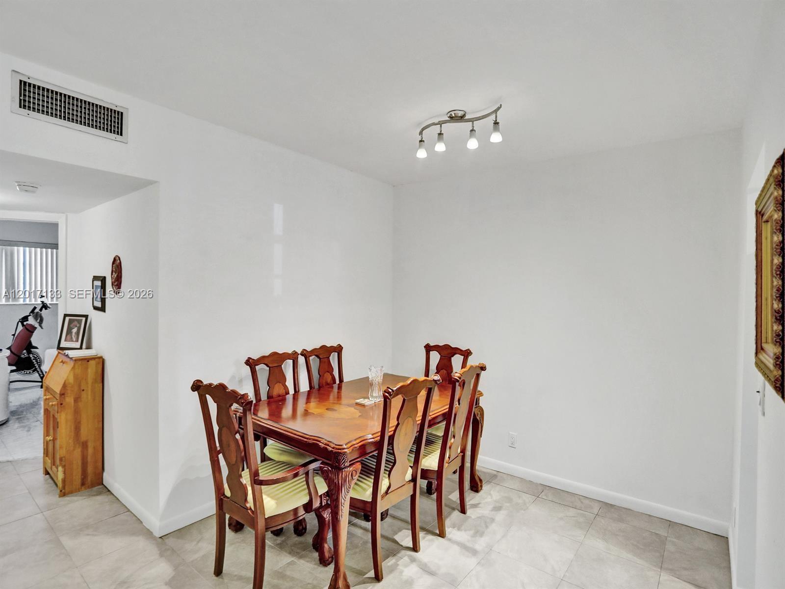 UNIVERSITY MANORS CONDO N - Residential