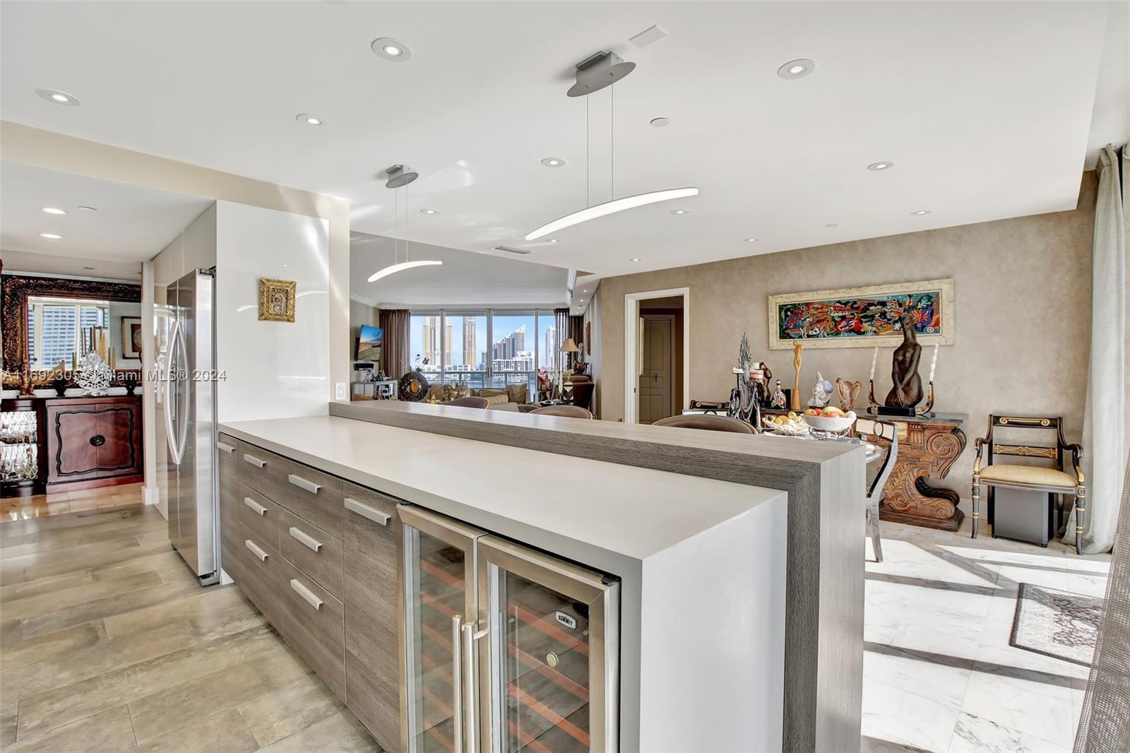 4000 ISL BLVD WILLIAMS IS - Residential