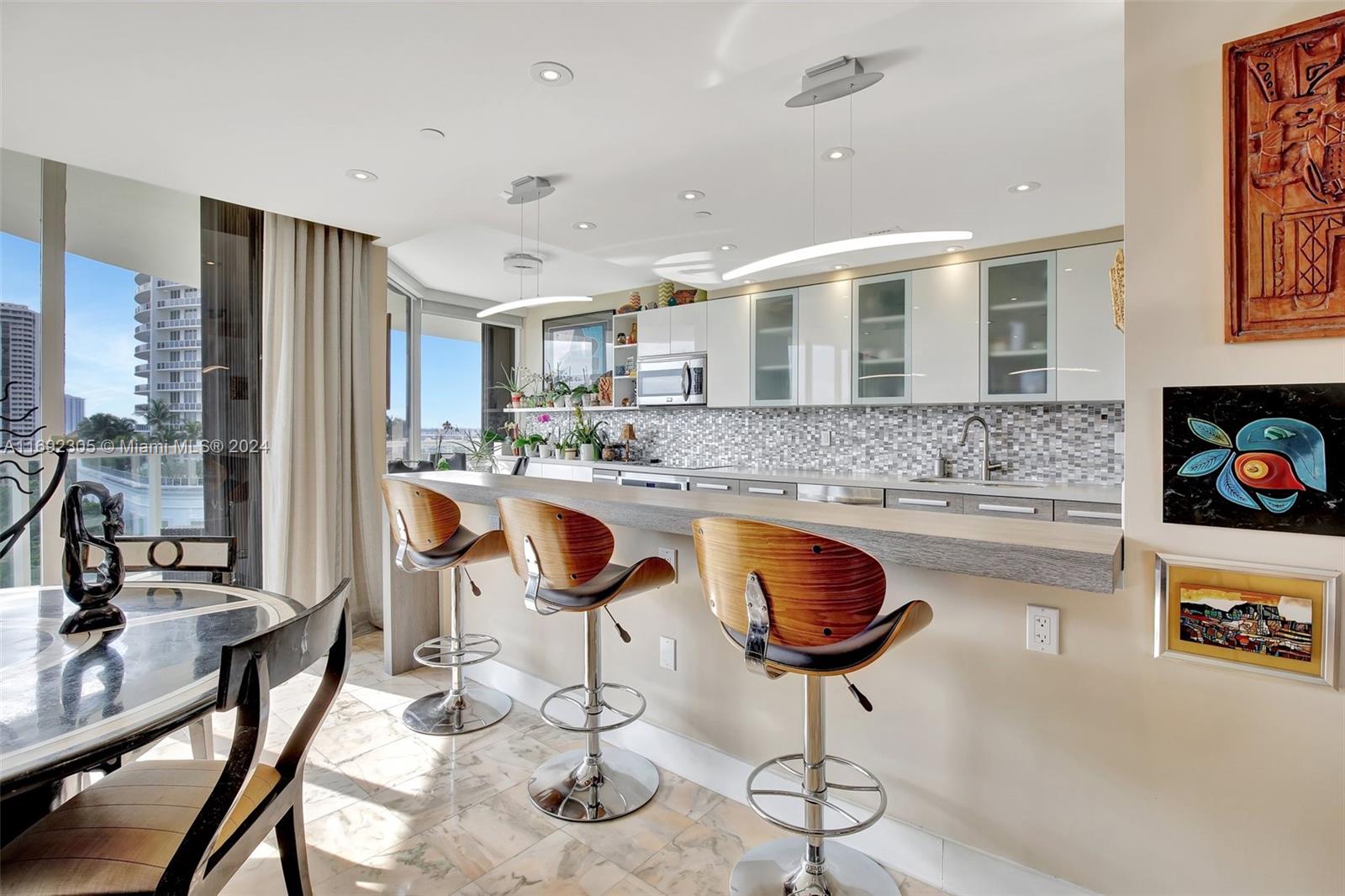 4000 ISL BLVD WILLIAMS IS - Residential