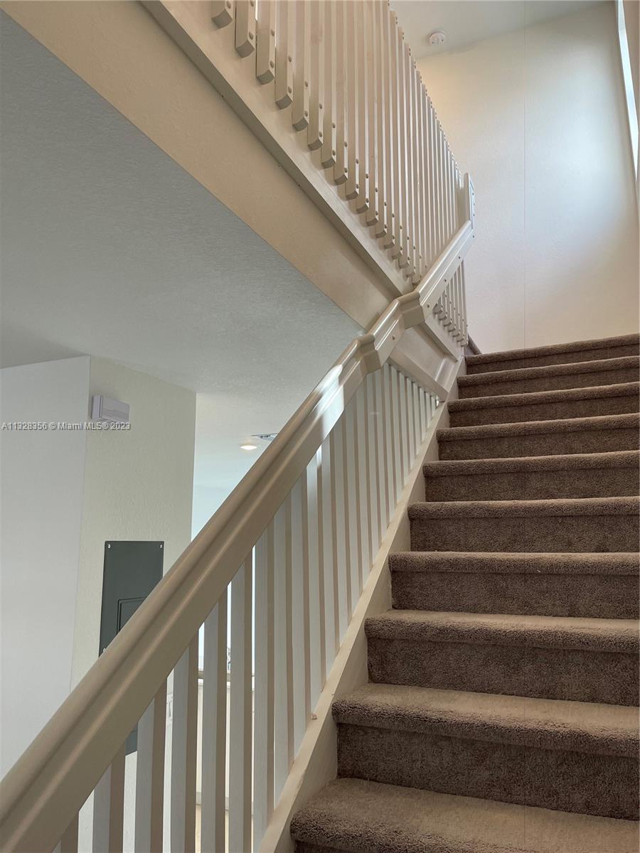 CORSICA - Residential Lease