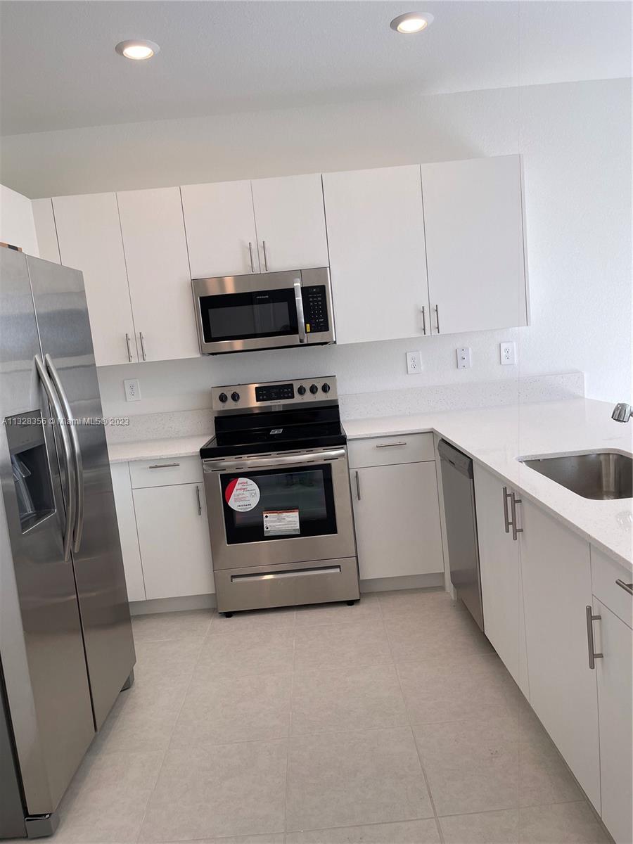 CORSICA - Residential Lease