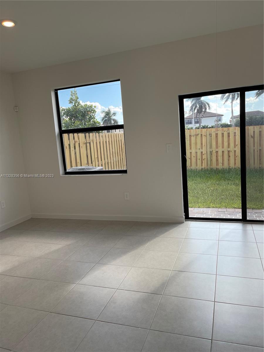 CORSICA - Residential Lease