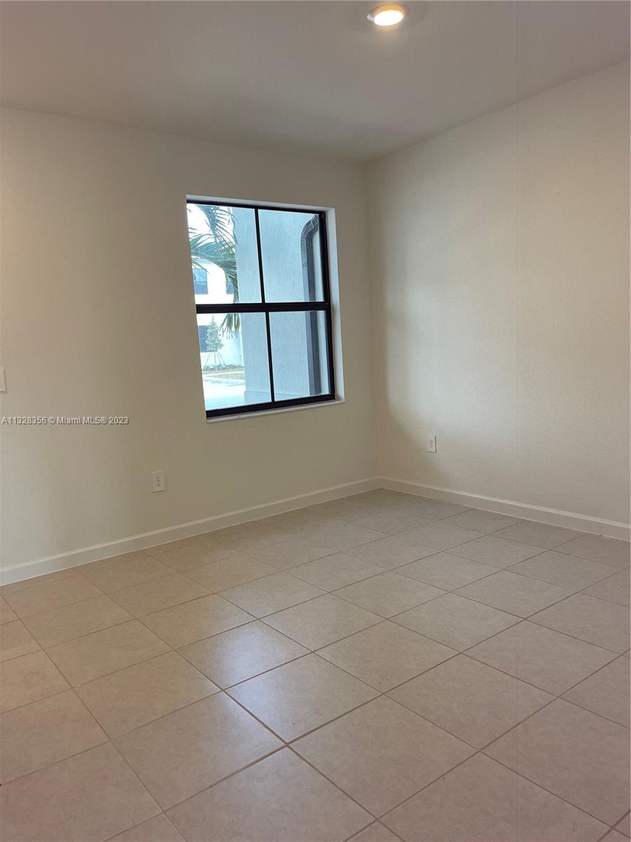 CORSICA - Residential Lease