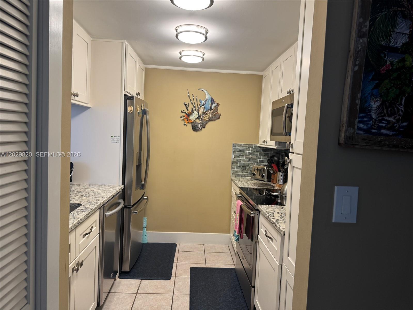 ISLAMORADA SOUTH - Residential