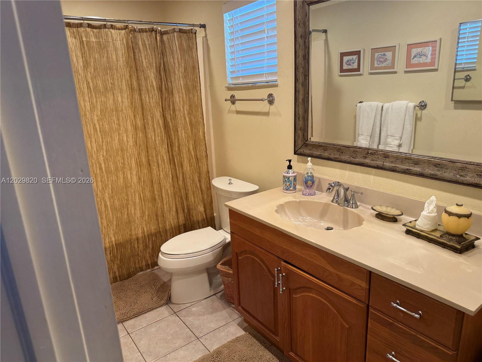 ISLAMORADA SOUTH - Residential