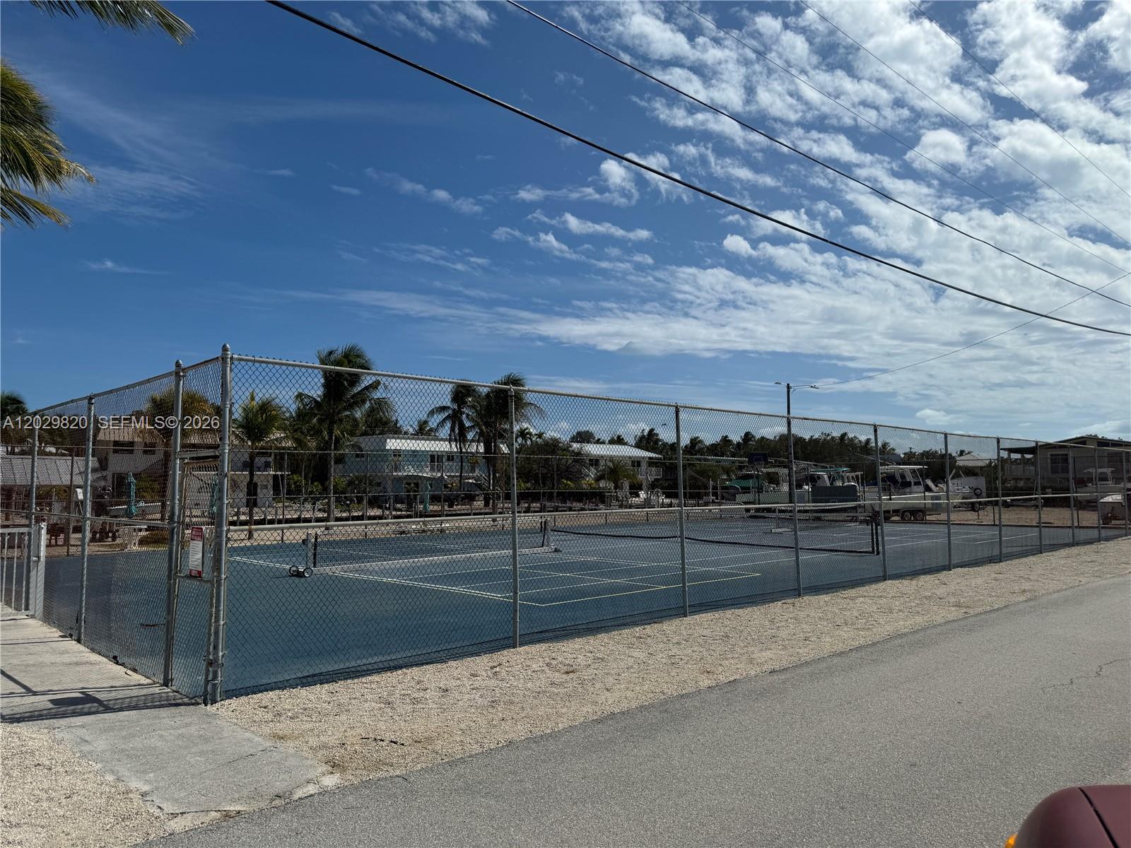 ISLAMORADA SOUTH - Residential