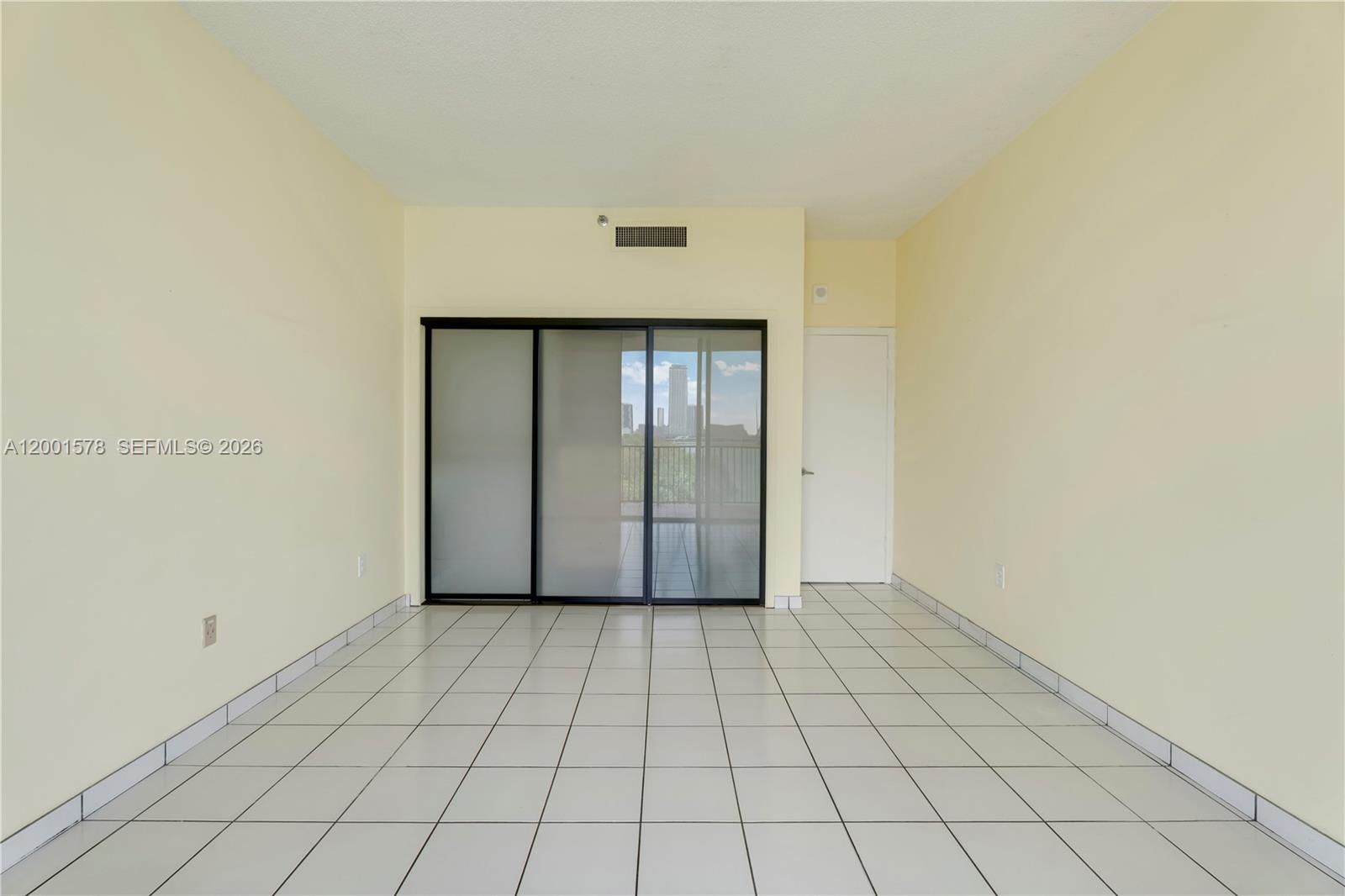 ONE THOUSAND VENETIAN WAY - Residential