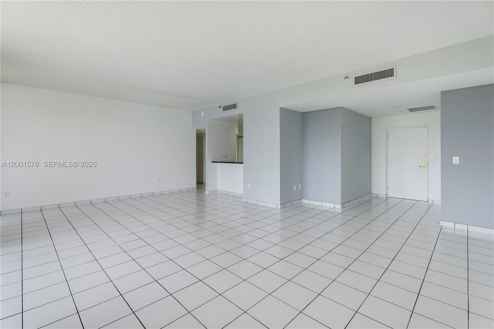 ONE THOUSAND VENETIAN WAY - Residential