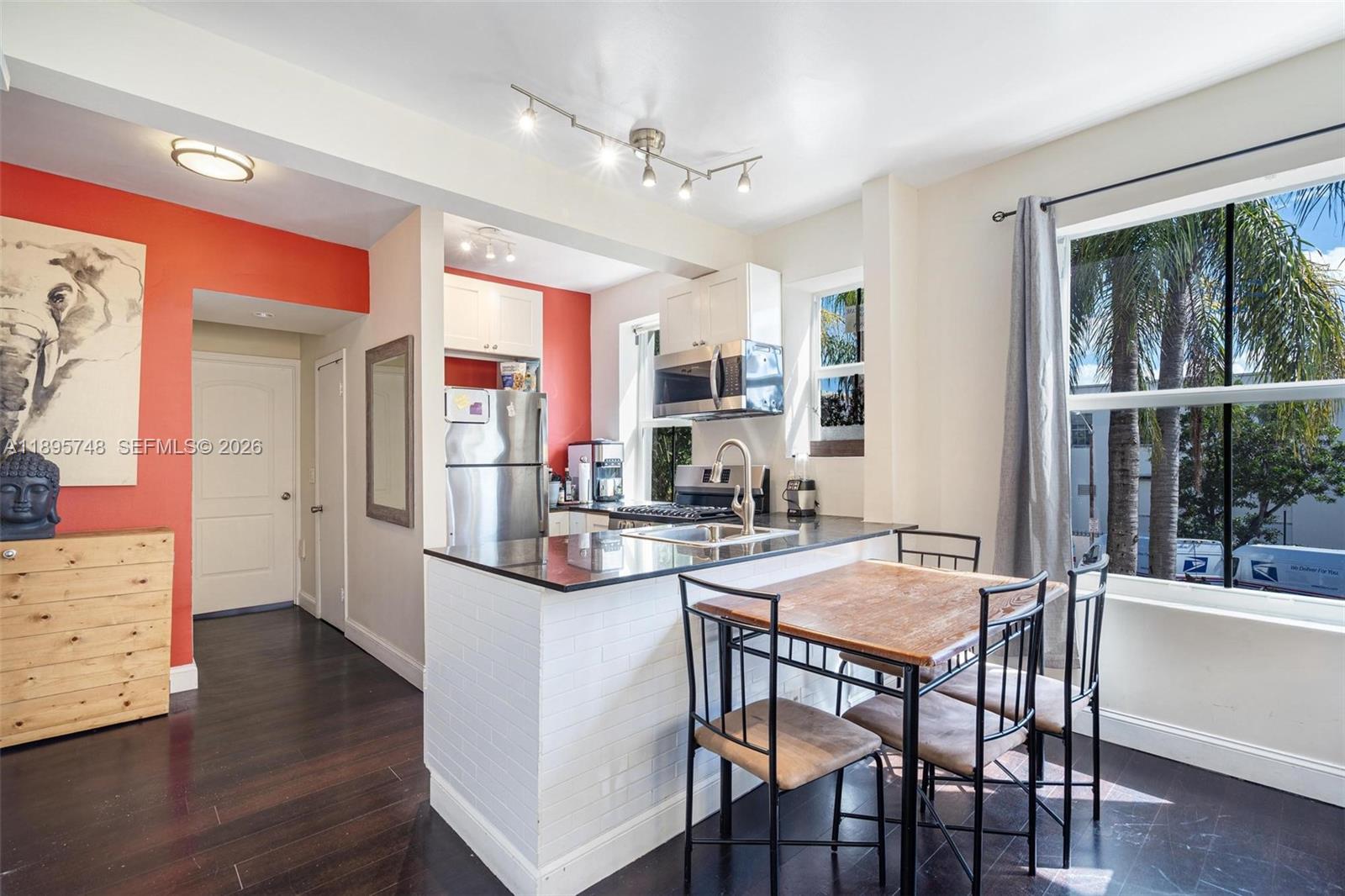 WINDSOR PLAZA CONDO - Residential