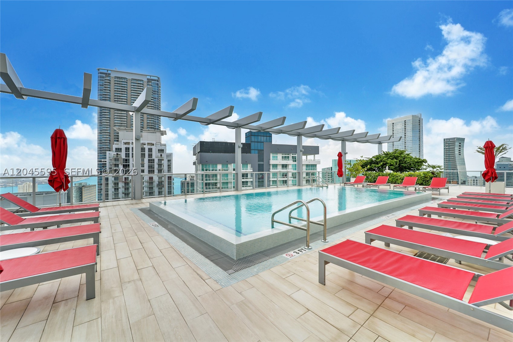 1100 MILLECENTO RESIDENCE - Residential