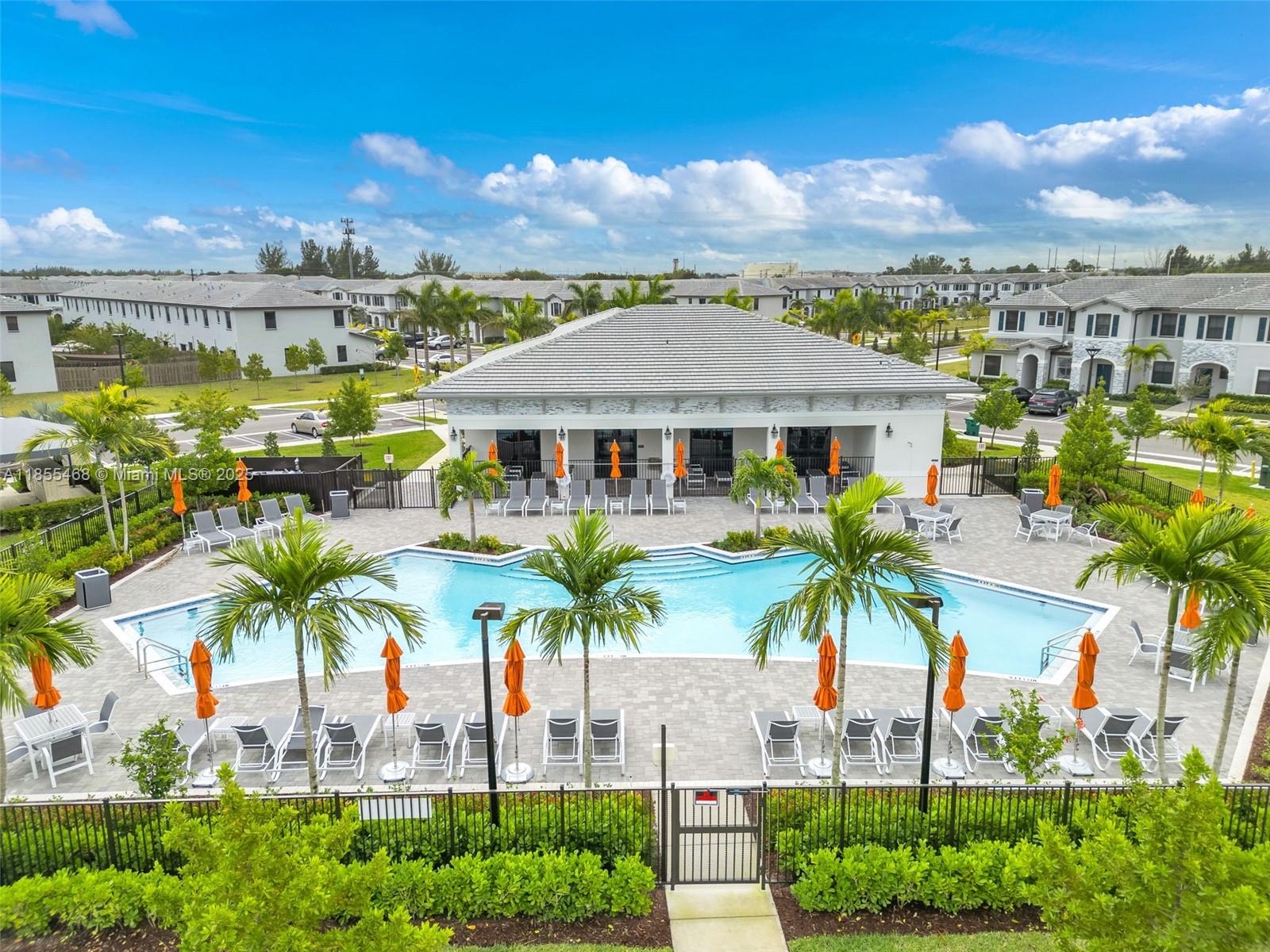 PINE ISLE - Residential