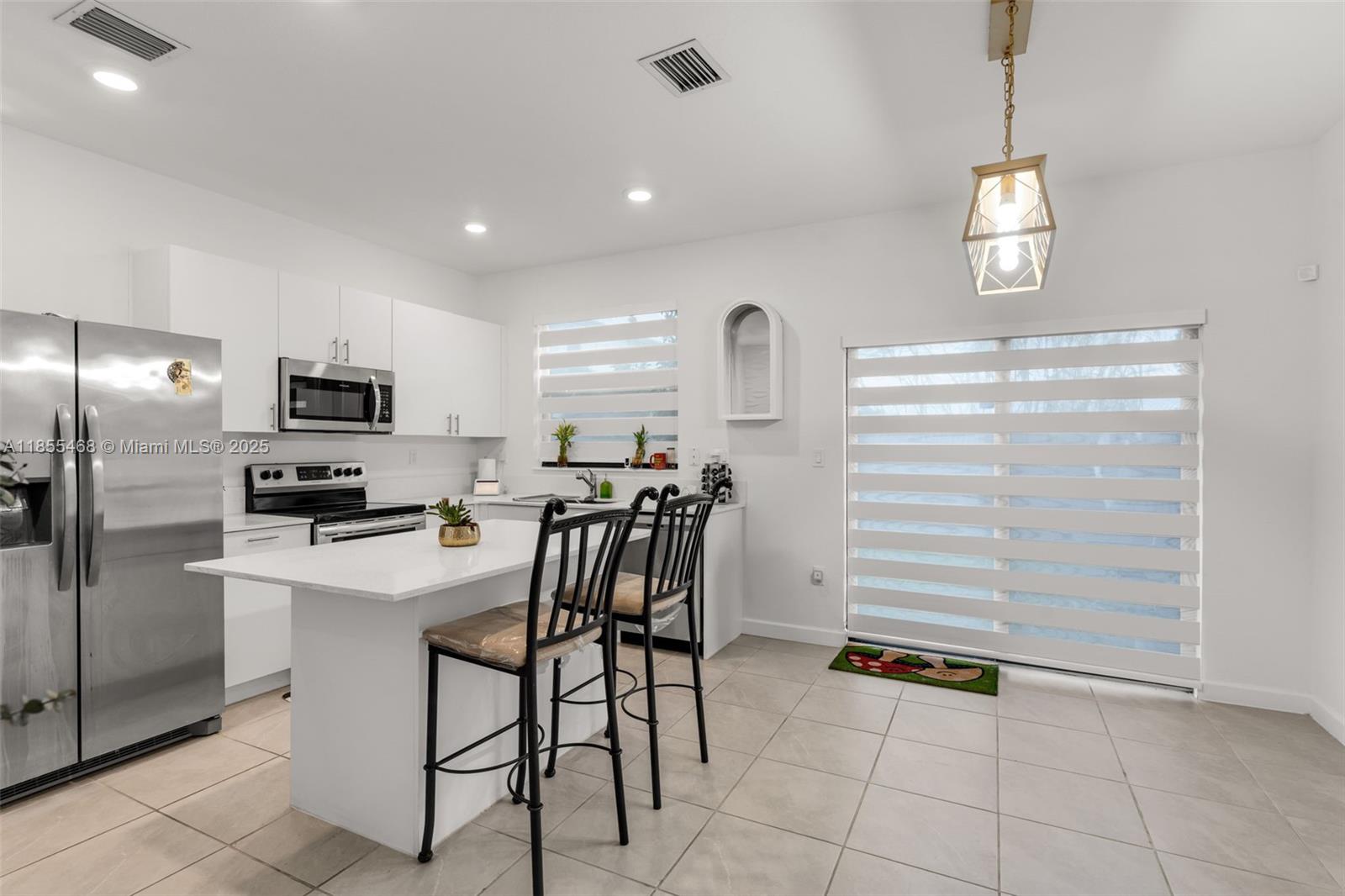 PINE ISLE - Residential