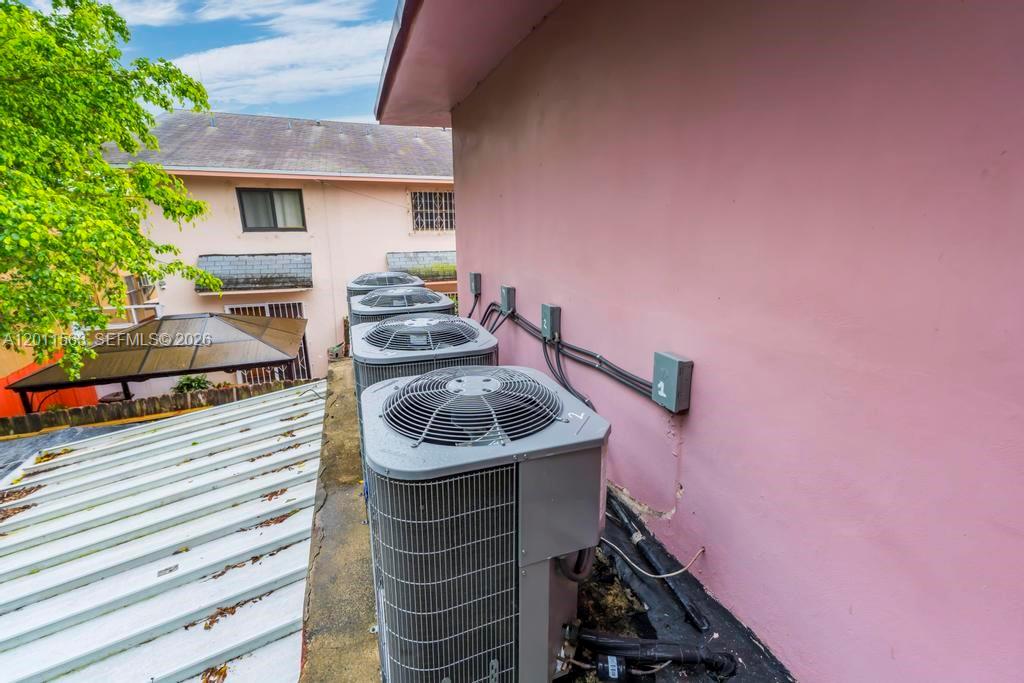 LAWRENCE ESTATE EAST ADDN - Residential Income