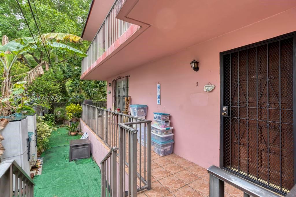 LAWRENCE ESTATE EAST ADDN - Residential Income