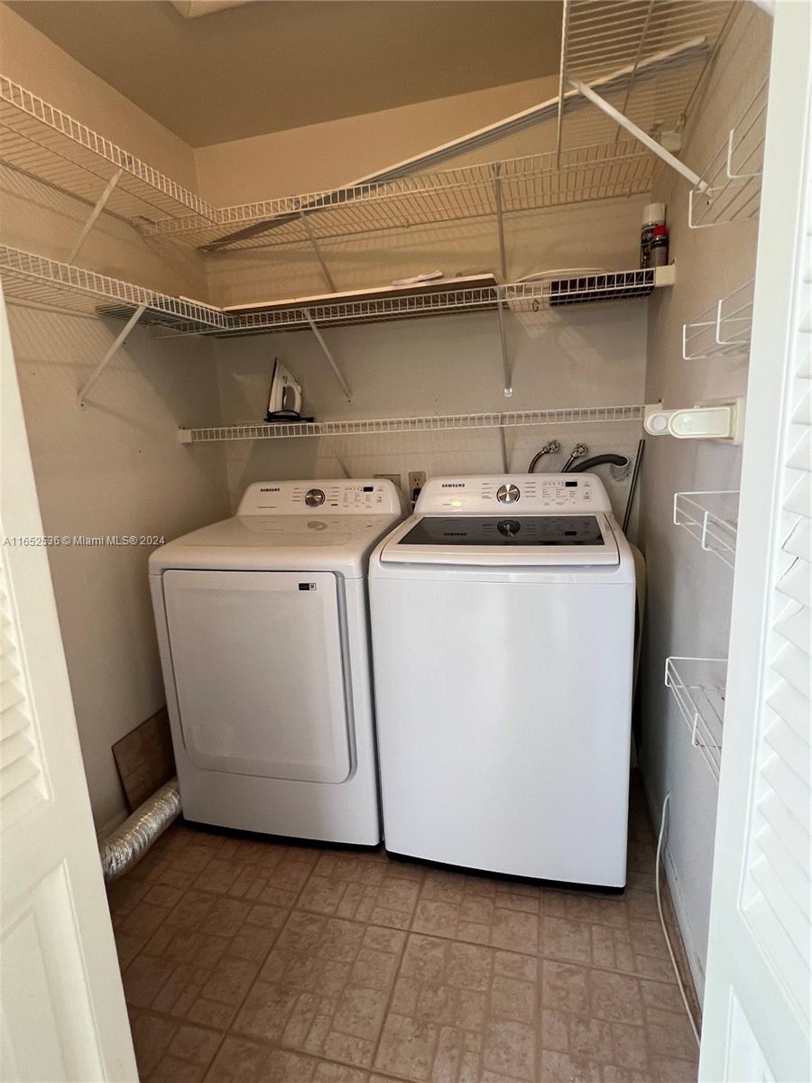 KINGS POINT BURGUNDY COND - Residential Lease