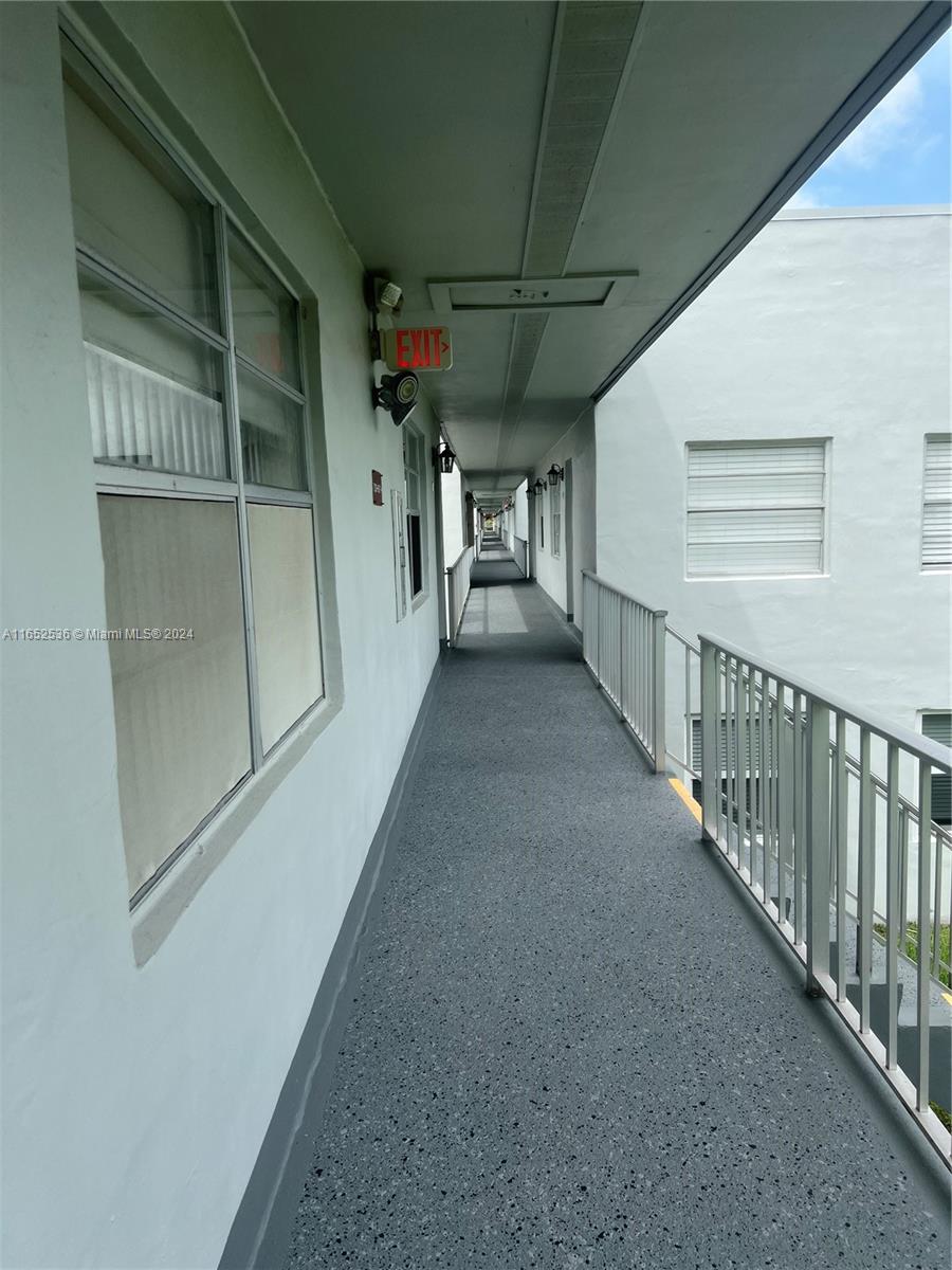 KINGS POINT BURGUNDY COND - Residential Lease