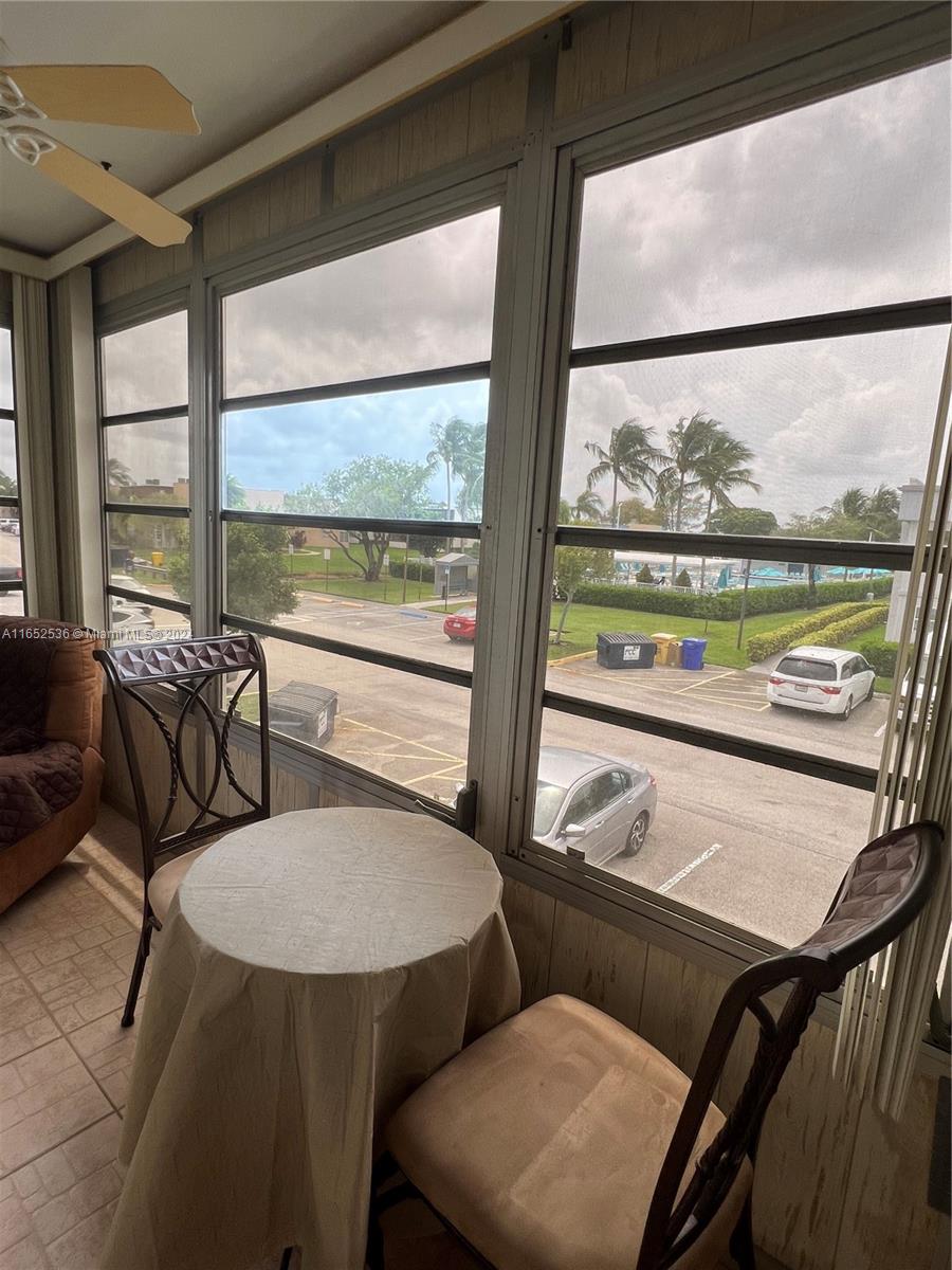 KINGS POINT BURGUNDY COND - Residential Lease